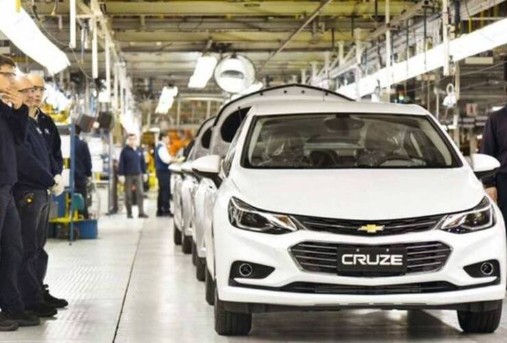 Imagen de General Motors estudia su salida de América del Sur