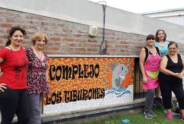 Imagen de Mural en mosaico donado al Complejo Los Tiburones