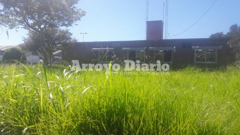 Imagen de Sintesis Qu&iacute;mica: solo una planta abandonada