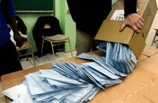 La Casa Rosada quiere despejar cuestionamientos sobre el manejo de la carga de datos y el horario en que se conocerán los resultados.