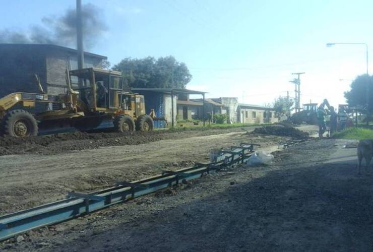 Imagen de Cordón cuneta en calle Kennedy entre Alejandro Gómez e Intendente Costantini