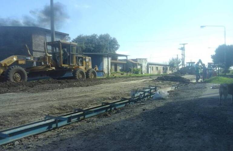 Imagen de Cordón cuneta en calle Kennedy entre Alejandro Gómez e Intendente Costantini