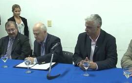 Mayo de 2017, comenzaba el sue&ntilde;o para los vecinos. Imagen apertura de sobres de la licitaci&oacute;n para ejecutar obras de infraestructura en barrio G&uuml;emes