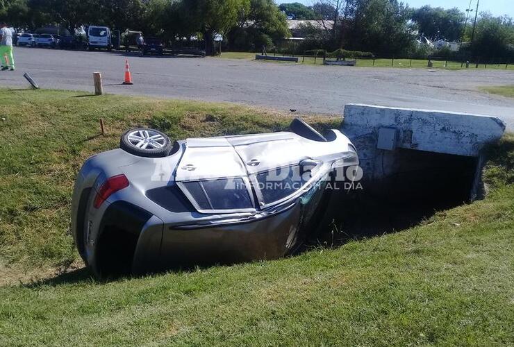 Imagen de Accidente en el ingreso a YPF de autopista