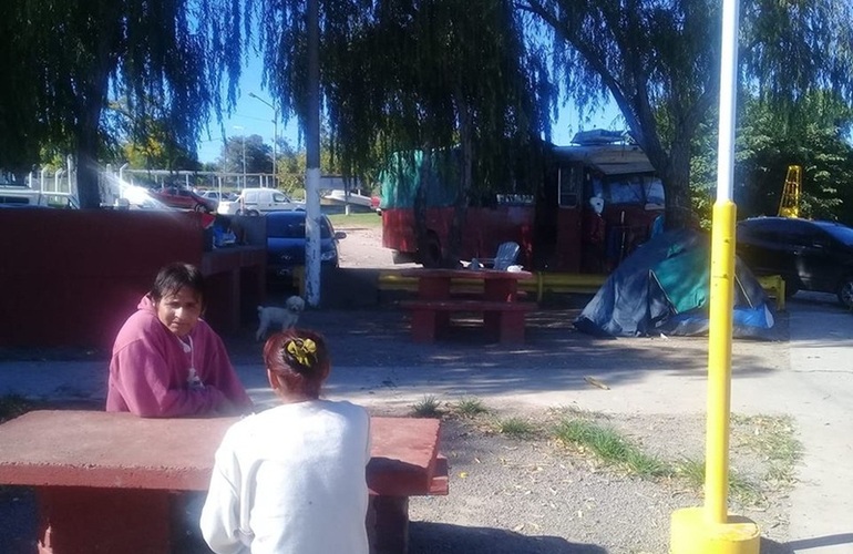 Dia 4. Hace del viernes que están a la deriva en Arroyo Seco.
