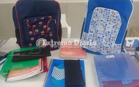 Imagen de Entrega de útiles escolares en Camioneros