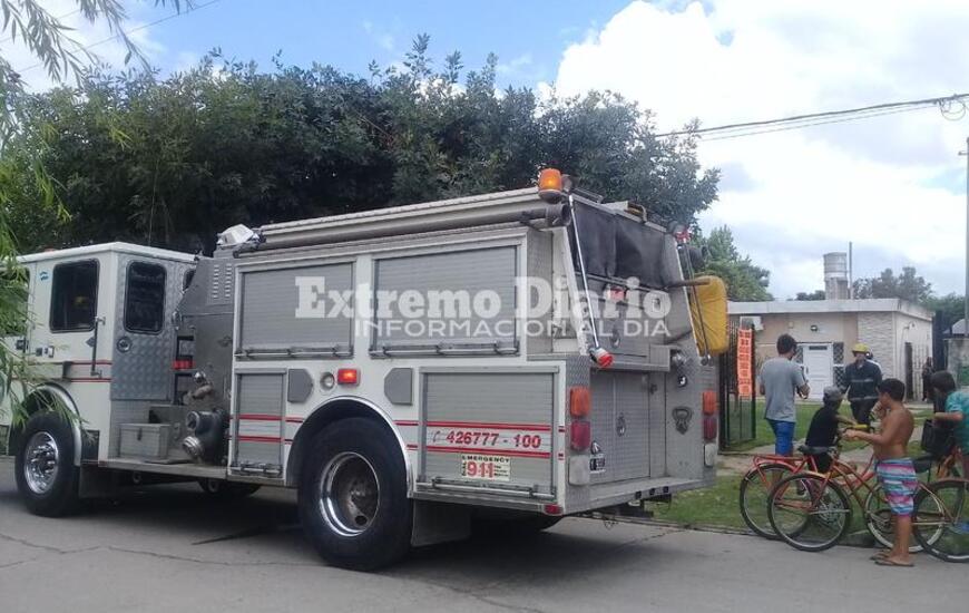 Imagen de Un cortocircuito convoc&oacute; a Bomberos en Alvarado al 200