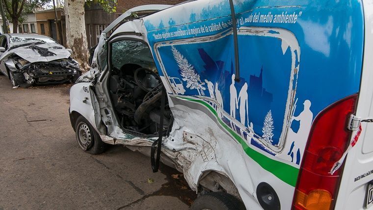 As&iacute; quedaron los autos tras la colisi&oacute;n fatal.(Alan Monz&oacute;n/Rosario3.com)