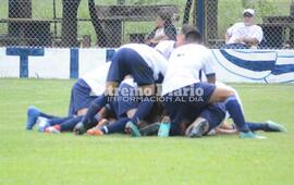 Los pibes del "Lobo" se quedaron con el clásico