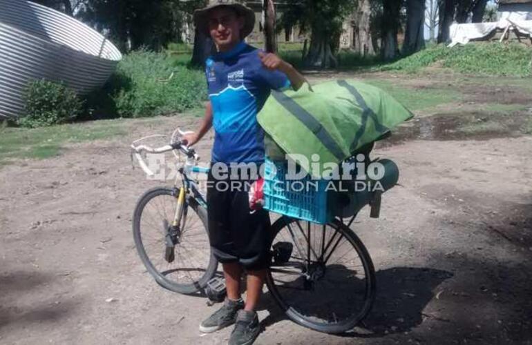 Alejandro Gomez es de Bogotá y tiene 21 años.