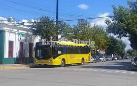 Imagen de Reclamo por la suba del boleto en el transporte interurbano