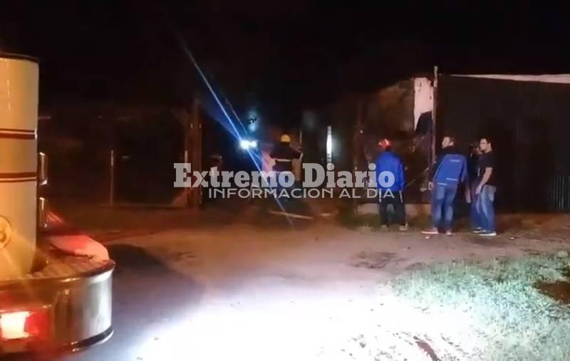 Imagen de Incendio en un galpón ubicado por Ruta 21