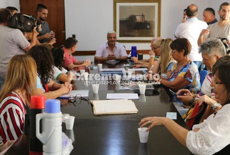 La reunión tuvo lugar en la Sala Posta de San Martín del Palacio Municipal.