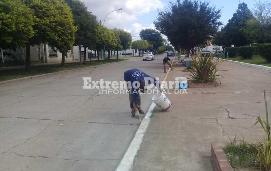 Más linda. Los empleados estuvieron trabajando para dejar aún más bella la plaza.