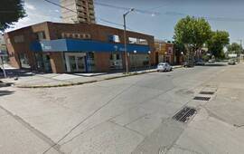 En zona bancaria. El hecho ocurri&oacute; esta ma&ntilde;ana en San Mart&iacute;n e Hip&oacute;lito Yrigoyen. Foto: Google Maps