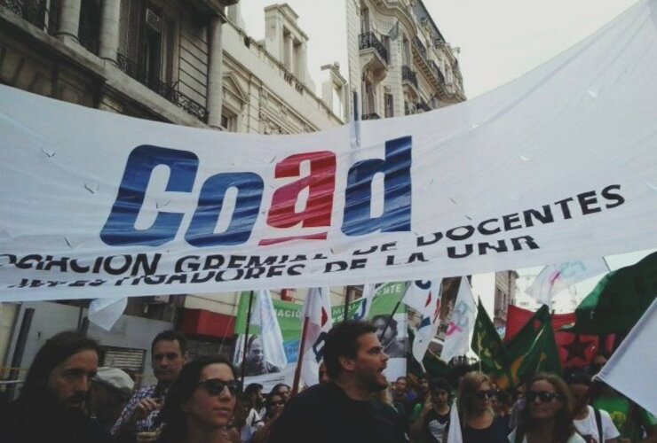 Imagen de Tras la oferta, los universitarios votan y podrían decidir un paro