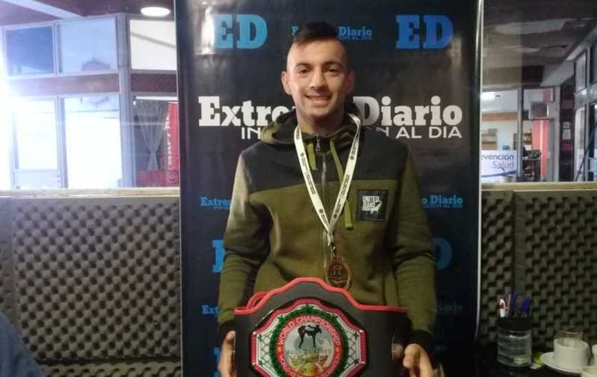 Imagen de Jonatan Seresa, campe&oacute;n de Kickboxing, viaja a Tailandia