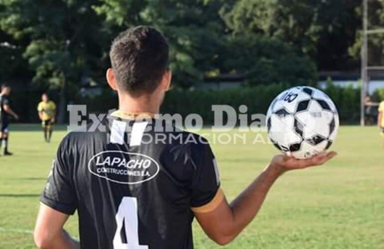 Empieza la fecha. Unión da el puntapié de la 5ta en el Antonio Di Giácomo.