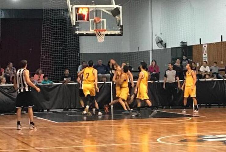 Imagen de Básquet: Union venció a Timbúes en Suplementario