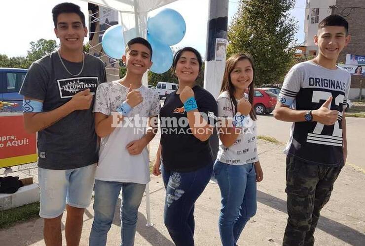 Regalaron 120 pañuelos.