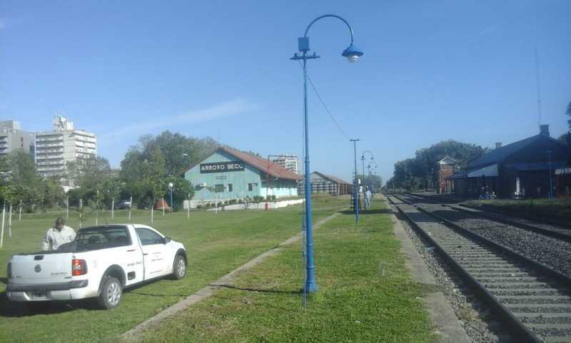 Imagen de Iluminaci&oacute;n del and&eacute;n del ferrocarril