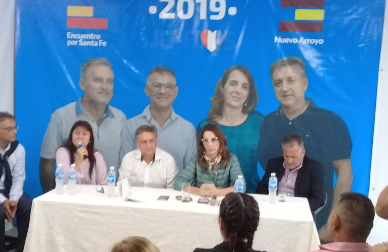 El encuentro tuvo lugar en el local partidario de San Martín e Hipólito Yrigoyen.