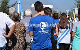 Integrantes de la ONG presentes en el acto de Malvinas