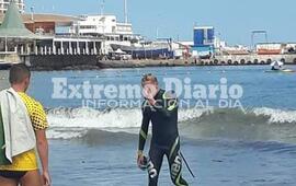 Renzi culminando la prueba. El nadador logr&oacute; un destacad&iacute;simo quinto lugar.