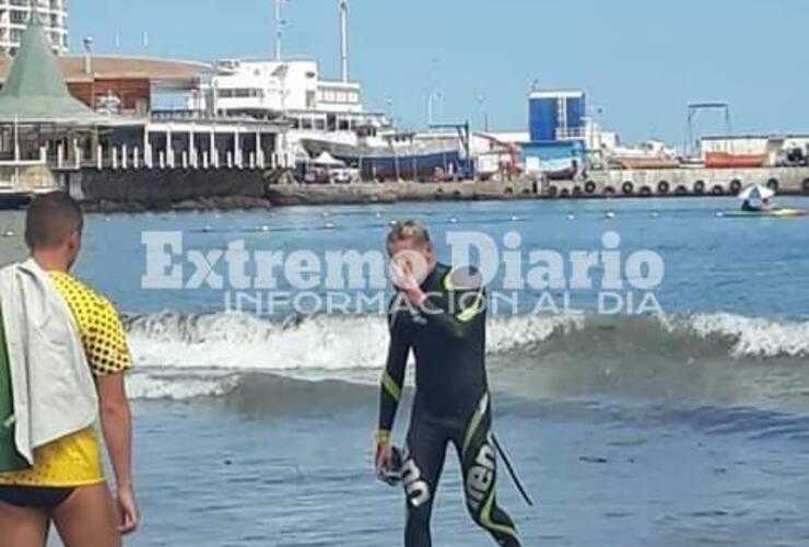 Renzi culminando la prueba. El nadador logró un destacadísimo quinto lugar.