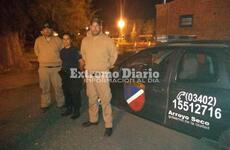 Primera foto: Los agentes de la GUM junto al personal policial.