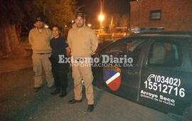 Primera foto: Los agentes de la GUM junto al personal policial.