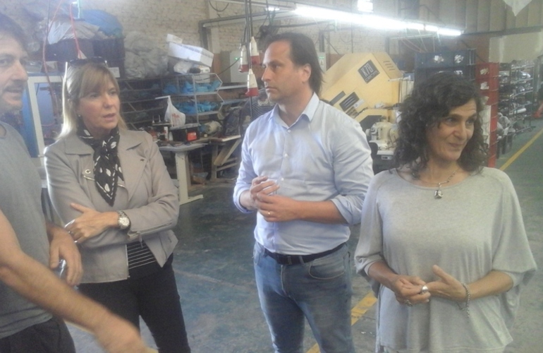 Imagen de Alejandra Rodenas y Norma L&oacute;pez recorren General Lagos