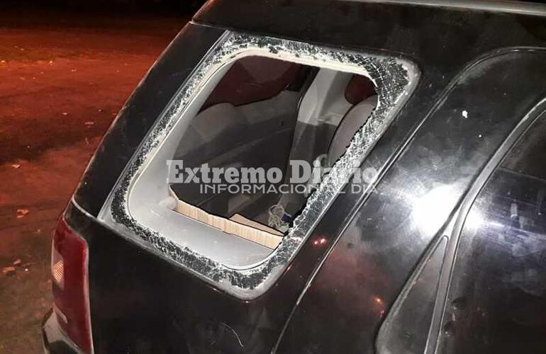 El caso se registró este domingo. La camioneta estaba cerrada y con alarma.