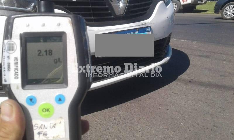 La prueba. El hombre dio positivo al test de alcoholemia.