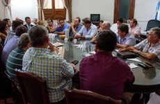 Los sindicalistas municipales en una de las últimas reuniones