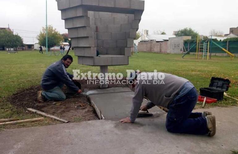 Imagen de Falta muy poco para terminar el pedestal para la imagen de la virgen María que tendrá el Barrio Asunción