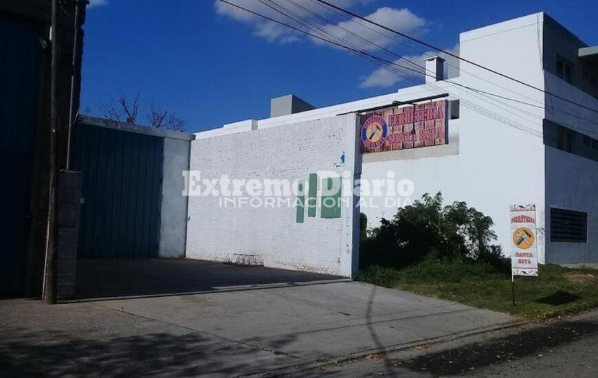Los hechos acontecieron hoy en la Ferretería Santa Rita, Belgrano al 1200.