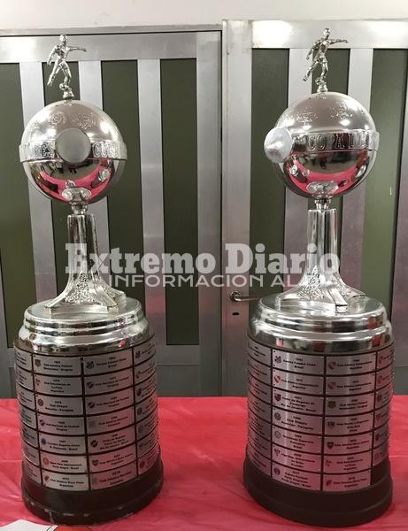 La Copa Libertadores es mi Obsesión. La Foto más buscada con la Copa ganada a Boca en Madrid.
