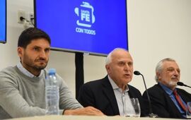 El gobernador encabezó una conferencia de prensa junto a los ministros Pullaro y Silberstein.(Twitter/@MiguelLifschitz )