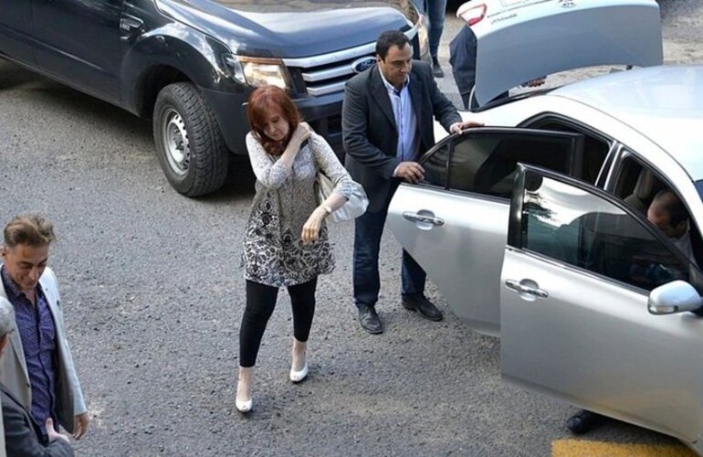 Imagen de El primer juicio oral contra Cristina Kirchner será el 21 de mayo