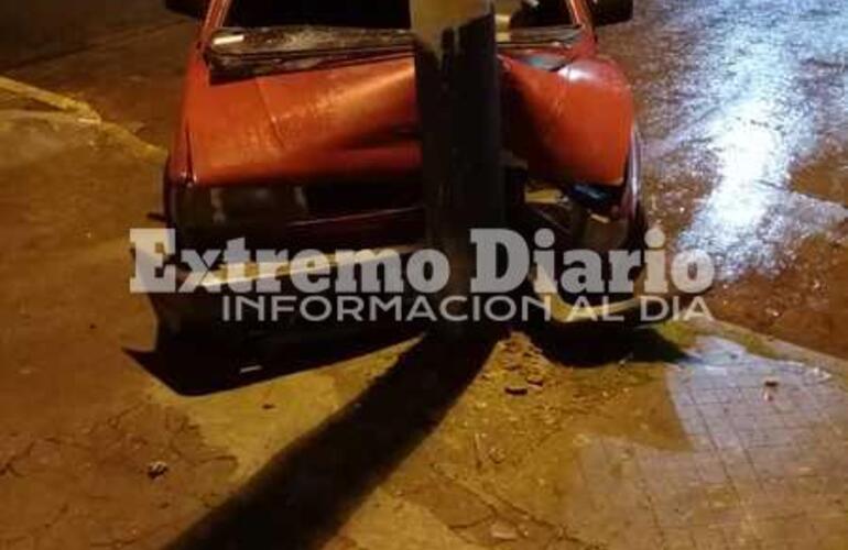 Imagen de Hace momentos: Fuerte accidente de un autom&oacute;vil