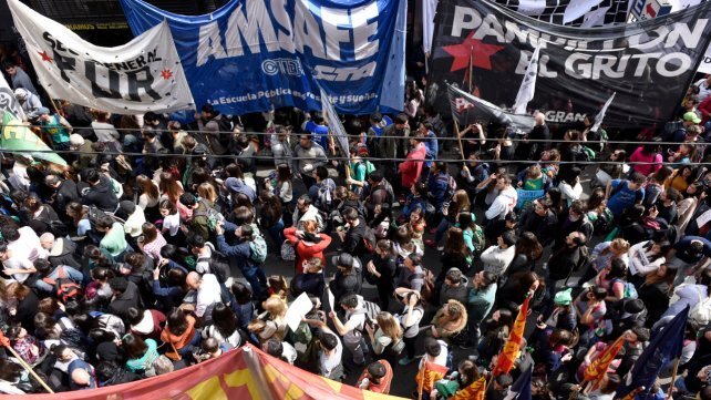 Imagen de &iquest;Qui&eacute;nes se adhieren al paro del martes 30?