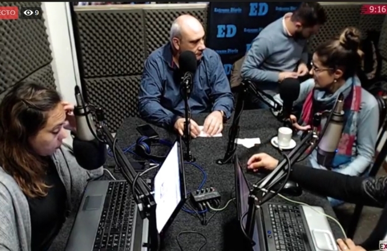 Imagen de Emisi&oacute;n EN VIVO de Dos & Pico, Radio Extremo 106.9
