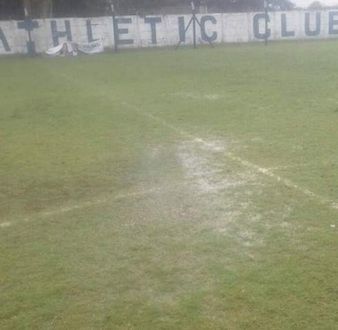 Imposible. La lluvia esta vez fue la culpable y le bajó la persiana a un gran partido.