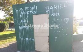 Imagen de Otra vez los v&aacute;ndalos, nuevamente la Plaza San Mart&iacute;n