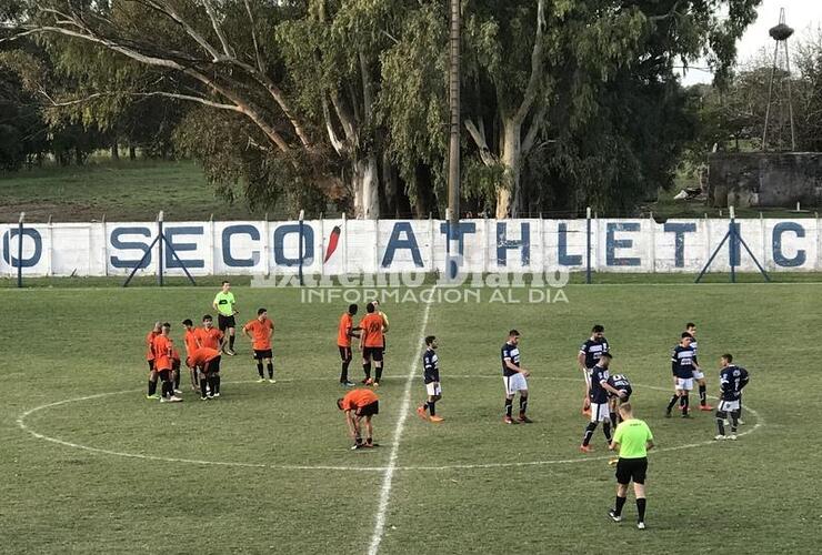 Empate y a seguir. Esta igualdad les sirve para sumar a ambos en el torneo.