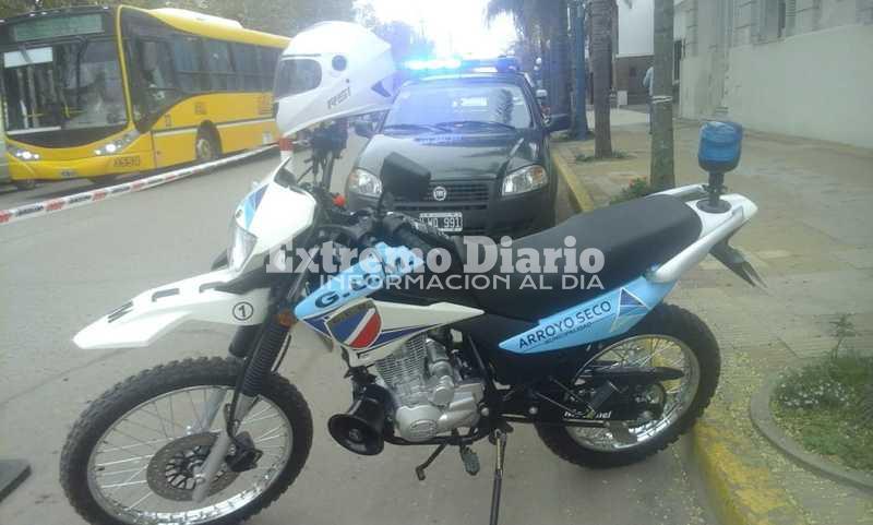 Nueva adquisici&oacute;n. El nuevo m&oacute;vil se present&oacute; hoy frente al Palacio Municipal.