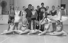 Imagen de Maximiliano Guerra regresa a la Escuela de Ballet Gloria kazda