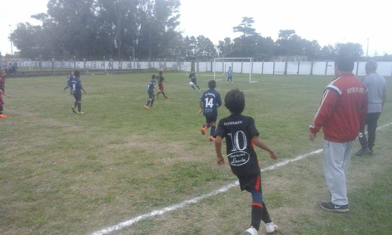 Los "Pikantitos" y los "Leoncitos" se enfrentan en el Arroyo Seco Athletic Club.