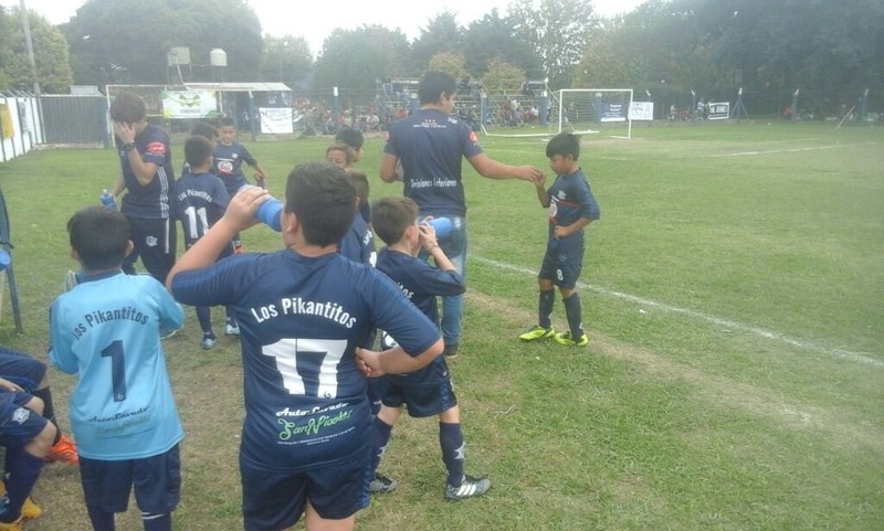 Los "Pikantitos" y los "Leoncitos" se enfrentan en el Arroyo Seco Athletic Club.